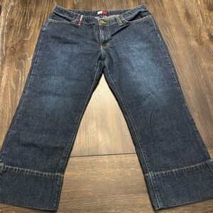 TOMMY HILFIGER LOW RISE DENIM CAPRIS SIZE 11